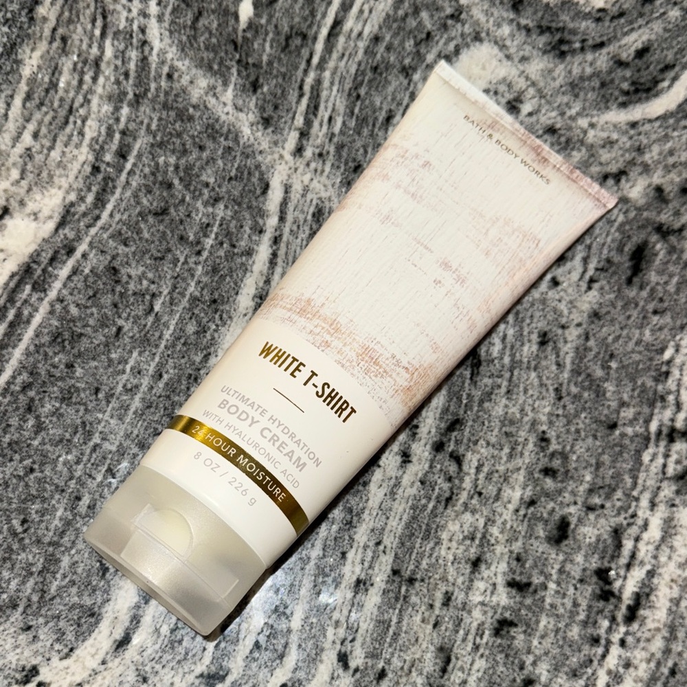 Bath & Body Works White T-Shirt Body Cream with Gold Accents